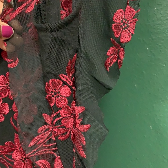 Romeo and Juliet Couture  dress - Picture 8 of 9